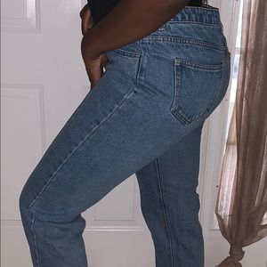 Mom boyfriend jeans